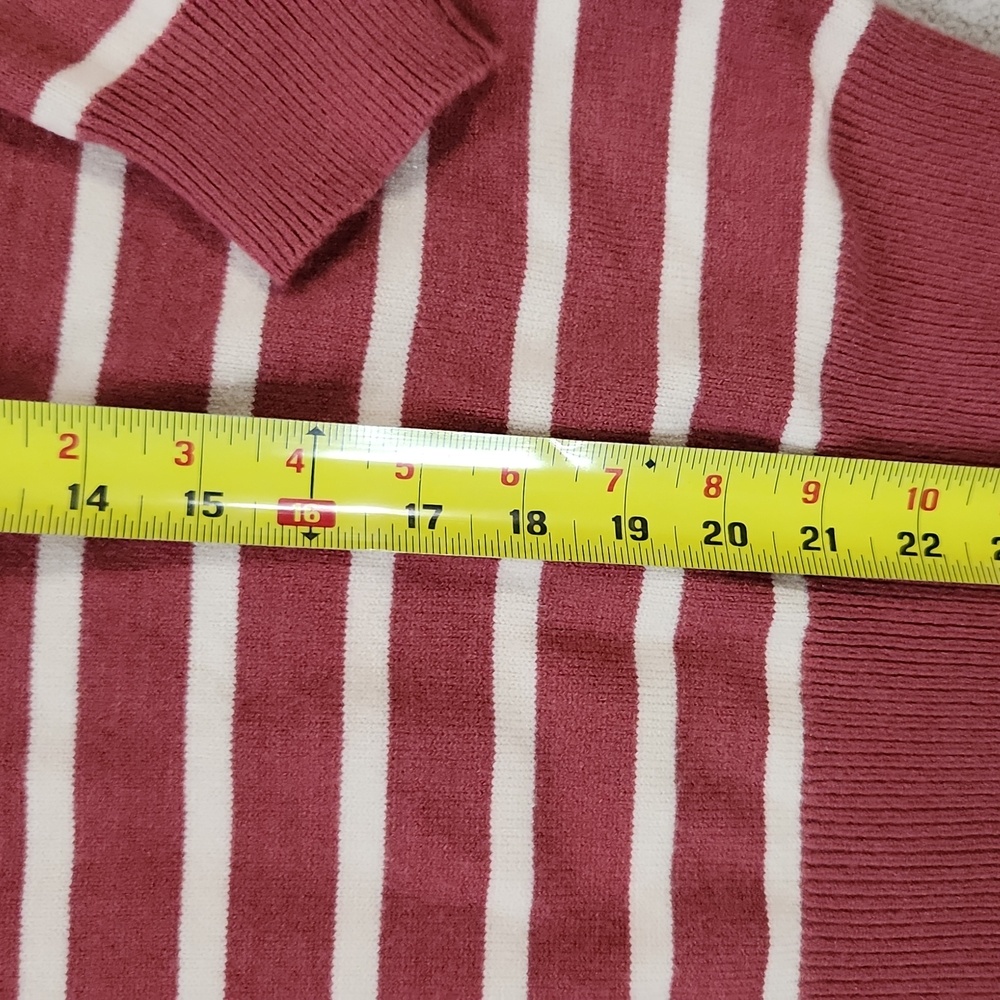 Crew Neck Burnt orange and Cream Striped Lighter Weight Sweater - Medium - Picture 4 of 6